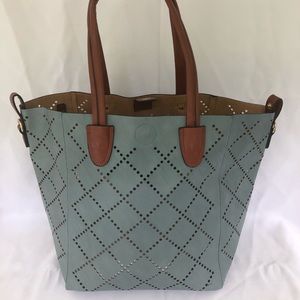 Beautiful leather tote bag